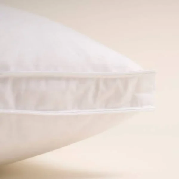 Pillows Maya Penelope Gold Firm Side