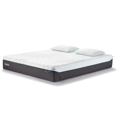 TEMPUR Pro CoolQuilt washable mattress cover with SmartCool Technology and quilted TEMPUR Material cushioning